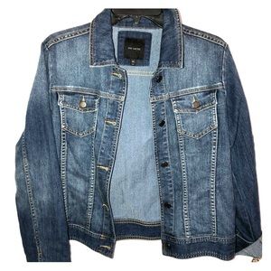 The Limited Jean Jacket Size Medium - Medium Wash